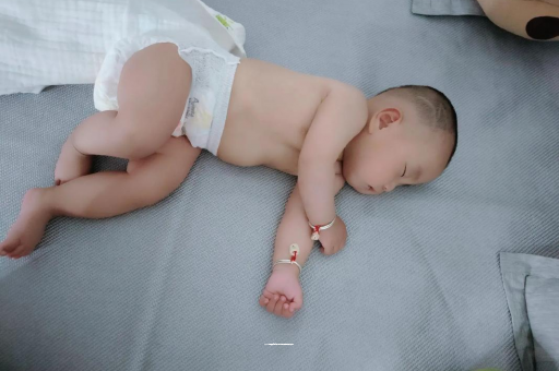 灵宝宝宝口水多怎么回事